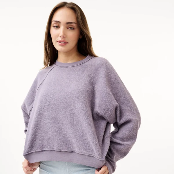 Reverse Raglan